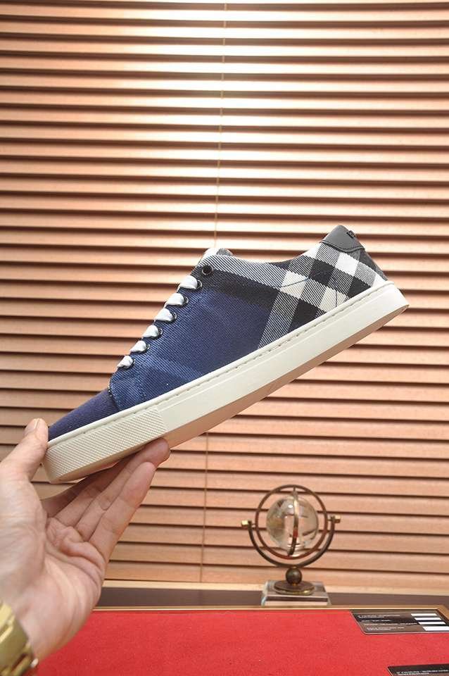 Burberry Leather Low-Top Sneakers Colorway 6 1133260-6