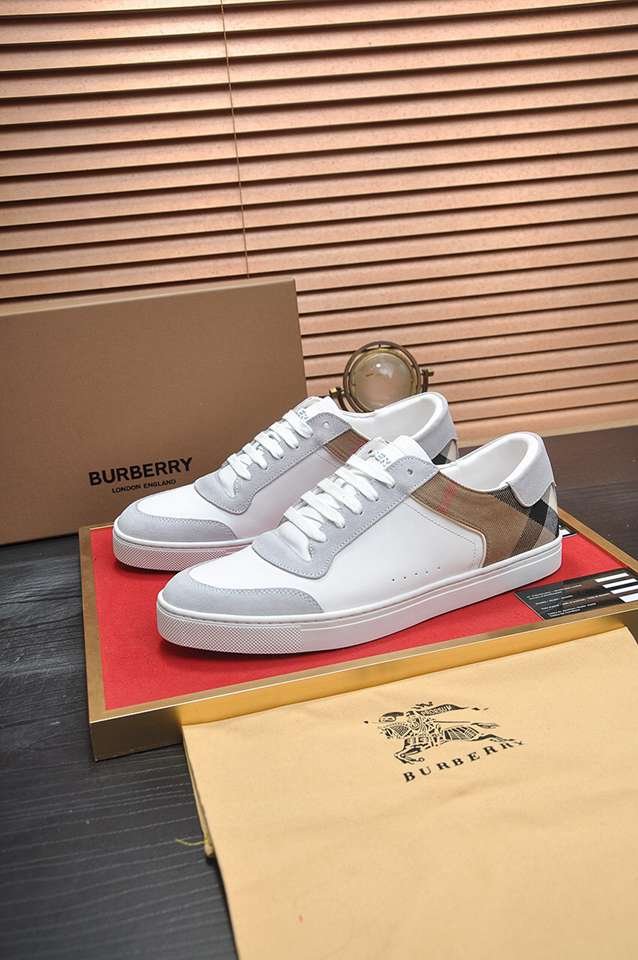 Burberry Leather Low-Top Sneakers Colorway 4 1133260-4