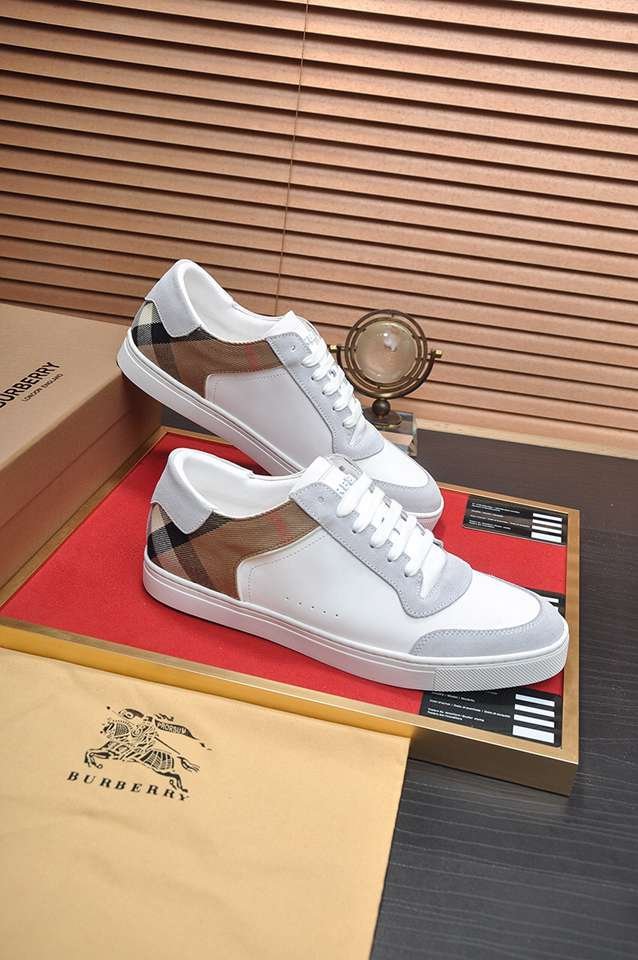 Burberry Leather Low-Top Sneakers Colorway 4 1133260-4