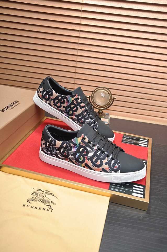 Burberry Leather Low-Top Sneakers Colorway 2 1133260-2