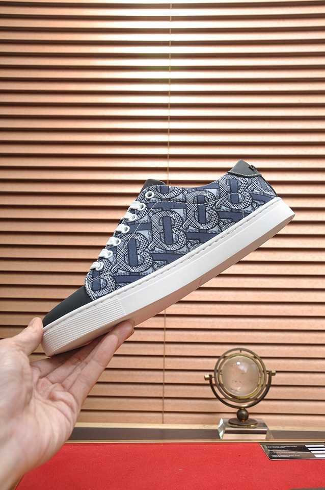 Burberry Leather Low-Top Sneakers Colorway 1 1133260-1