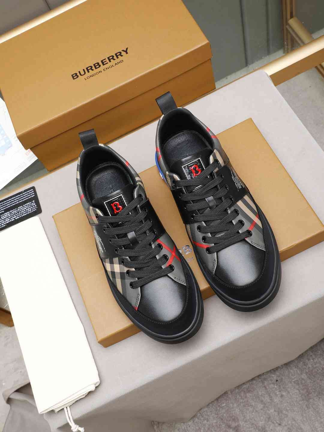 Burberry Men’s Leather Sneakers Colorway 8 1308230-8