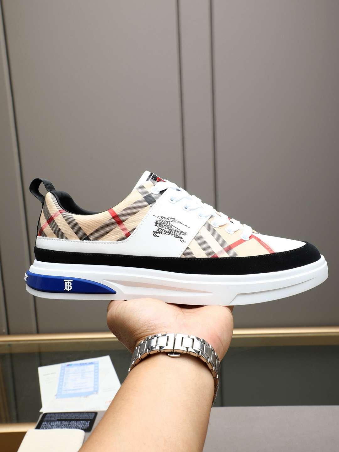 Burberry Men's Leather Sneakers Colorway 7 1308230-7