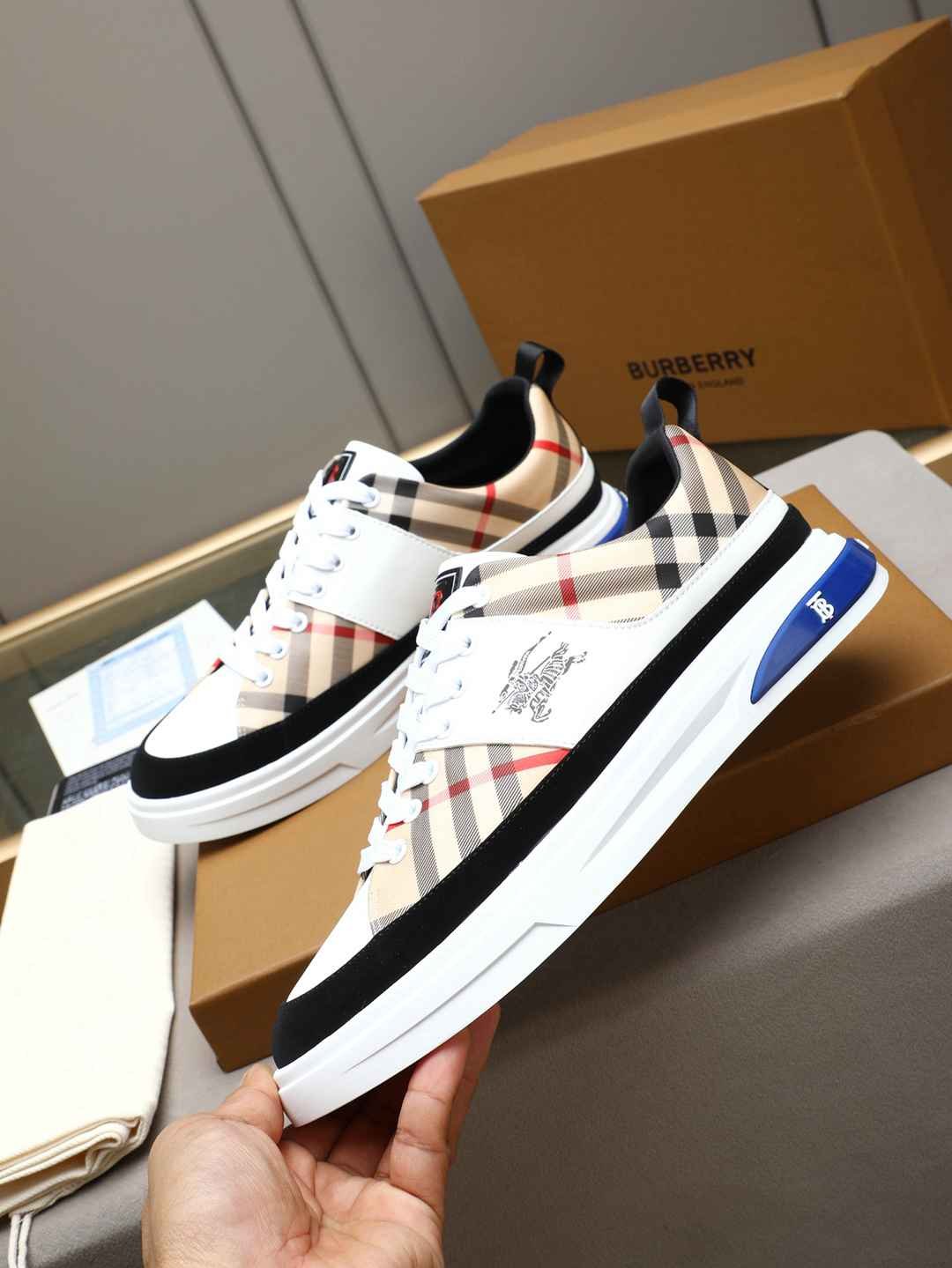 Burberry Men’s Leather Sneakers Colorway 7 1308230-7