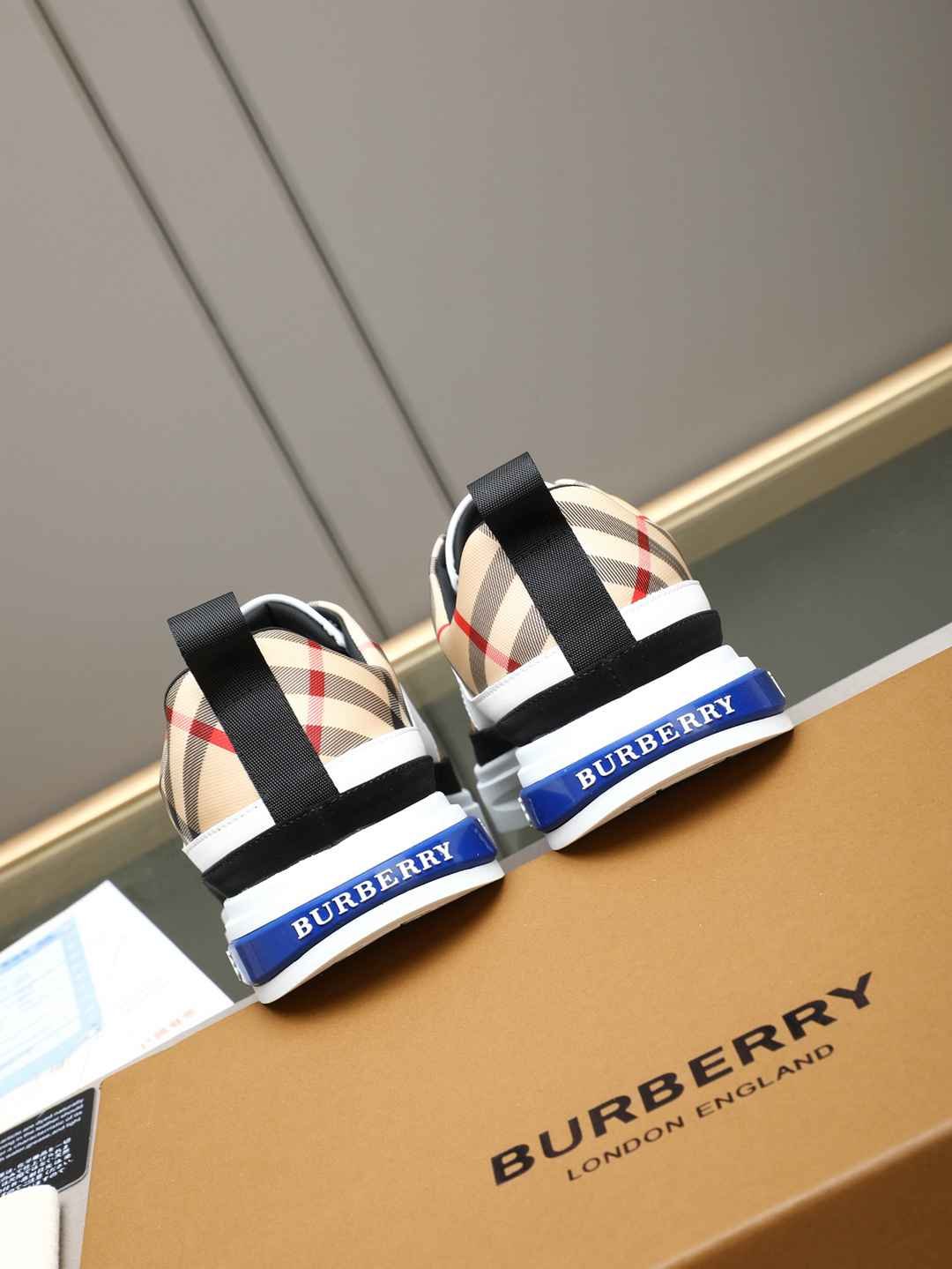 Burberry Men’s Leather Sneakers Colorway 7 1308230-7