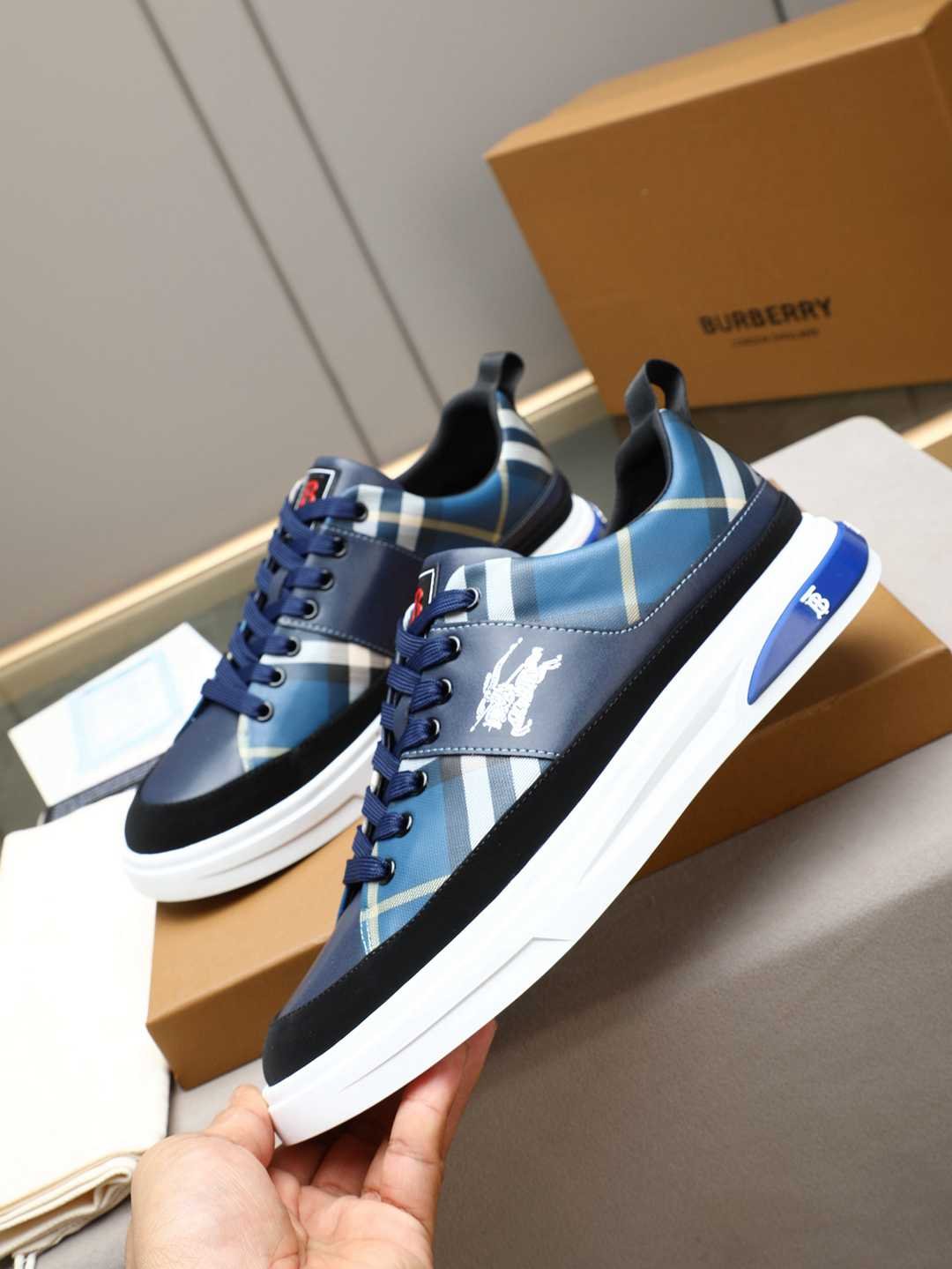 Burberry Men’s Leather Sneakers Colorway 6 1308230-6