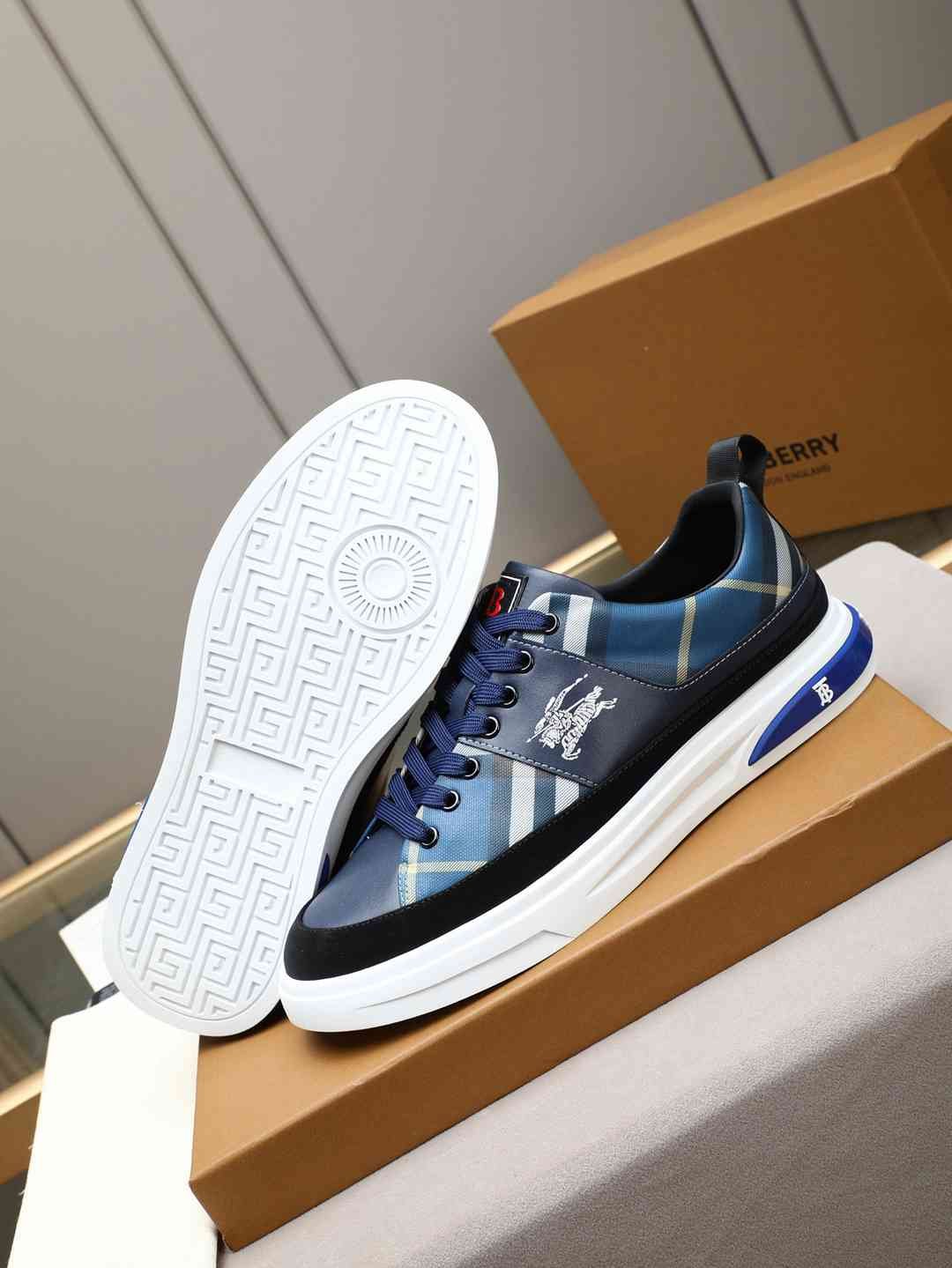 Burberry Men’s Leather Sneakers Colorway 6 1308230-6
