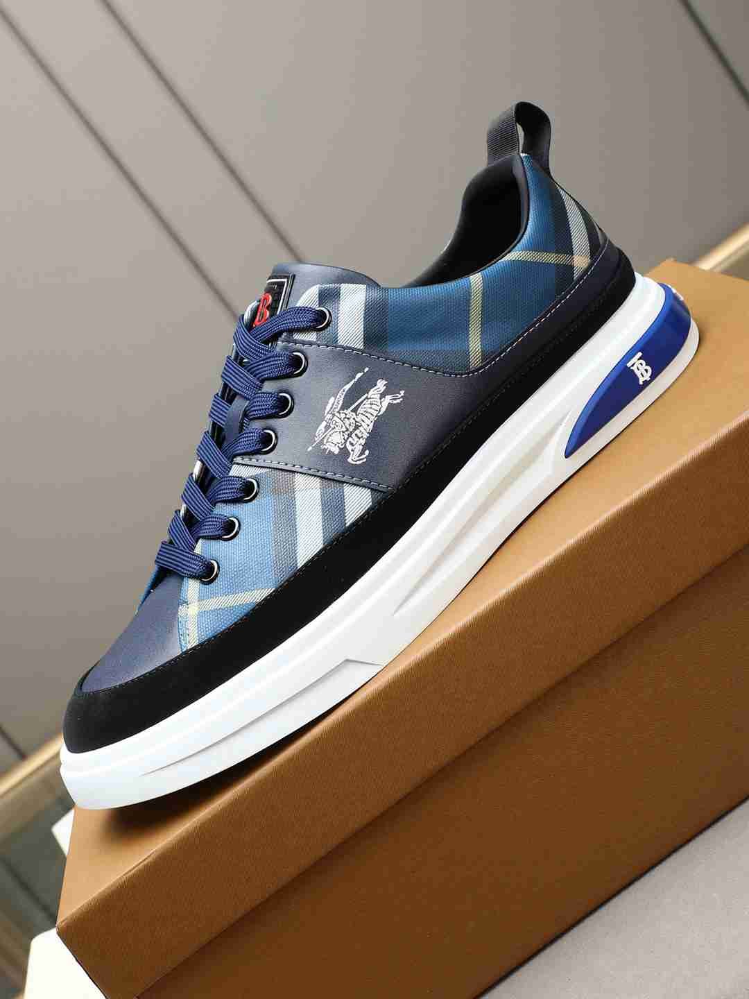 Burberry Men’s Leather Sneakers Colorway 6 1308230-6