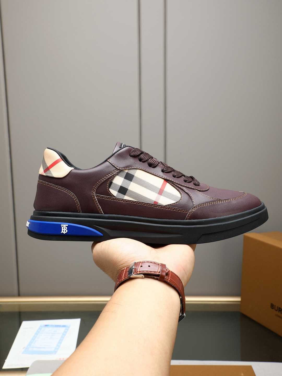 Burberry Men's Leather Sneakers Colorway 3 1308230-3