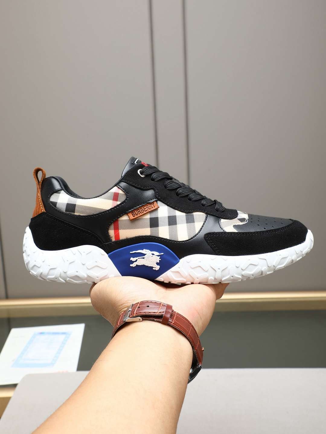 Burberry Men's Leather Sneakers Colorway 1 1308230-1