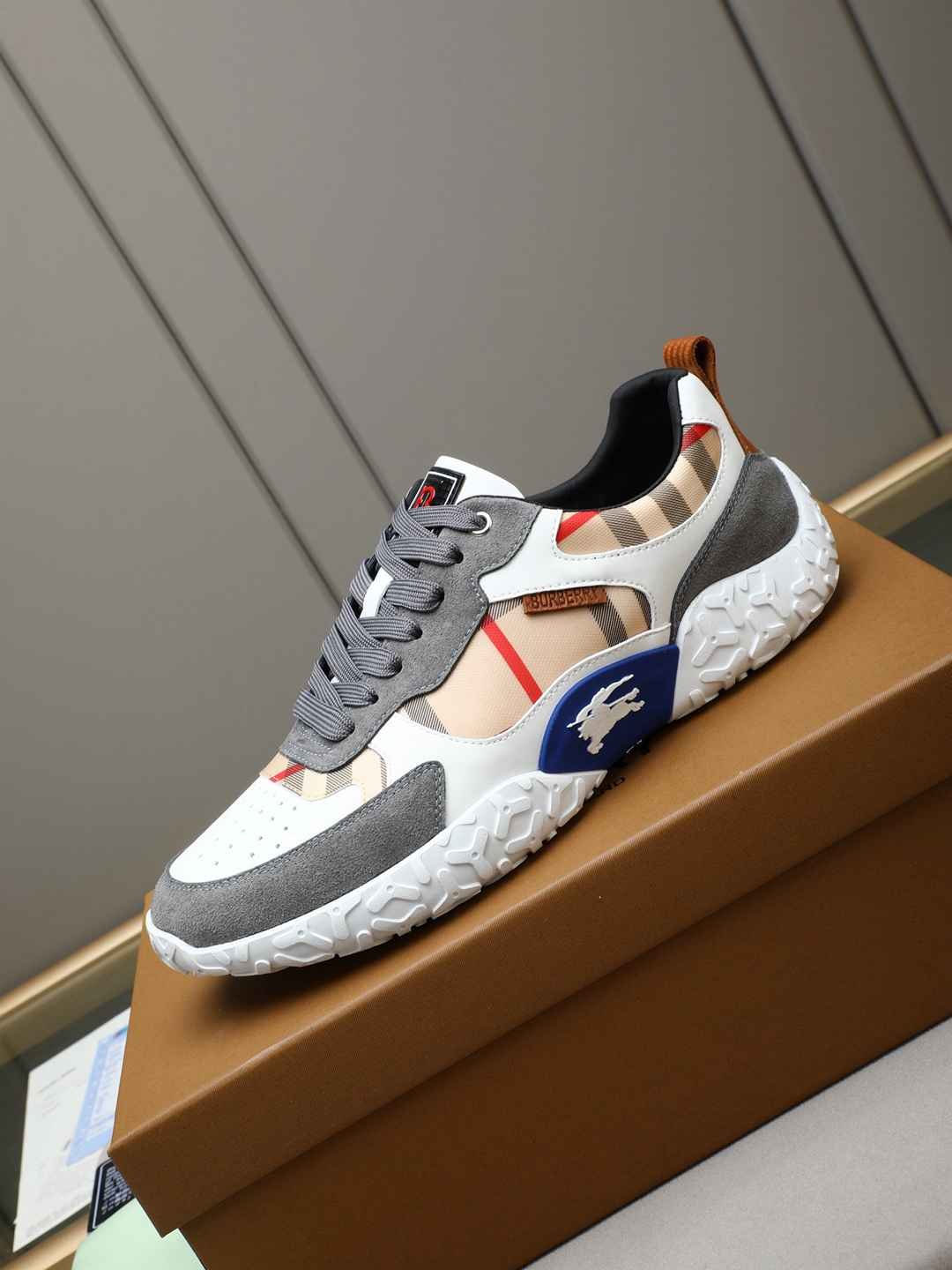 Burberry Men’s Leather Sneakers 1308230