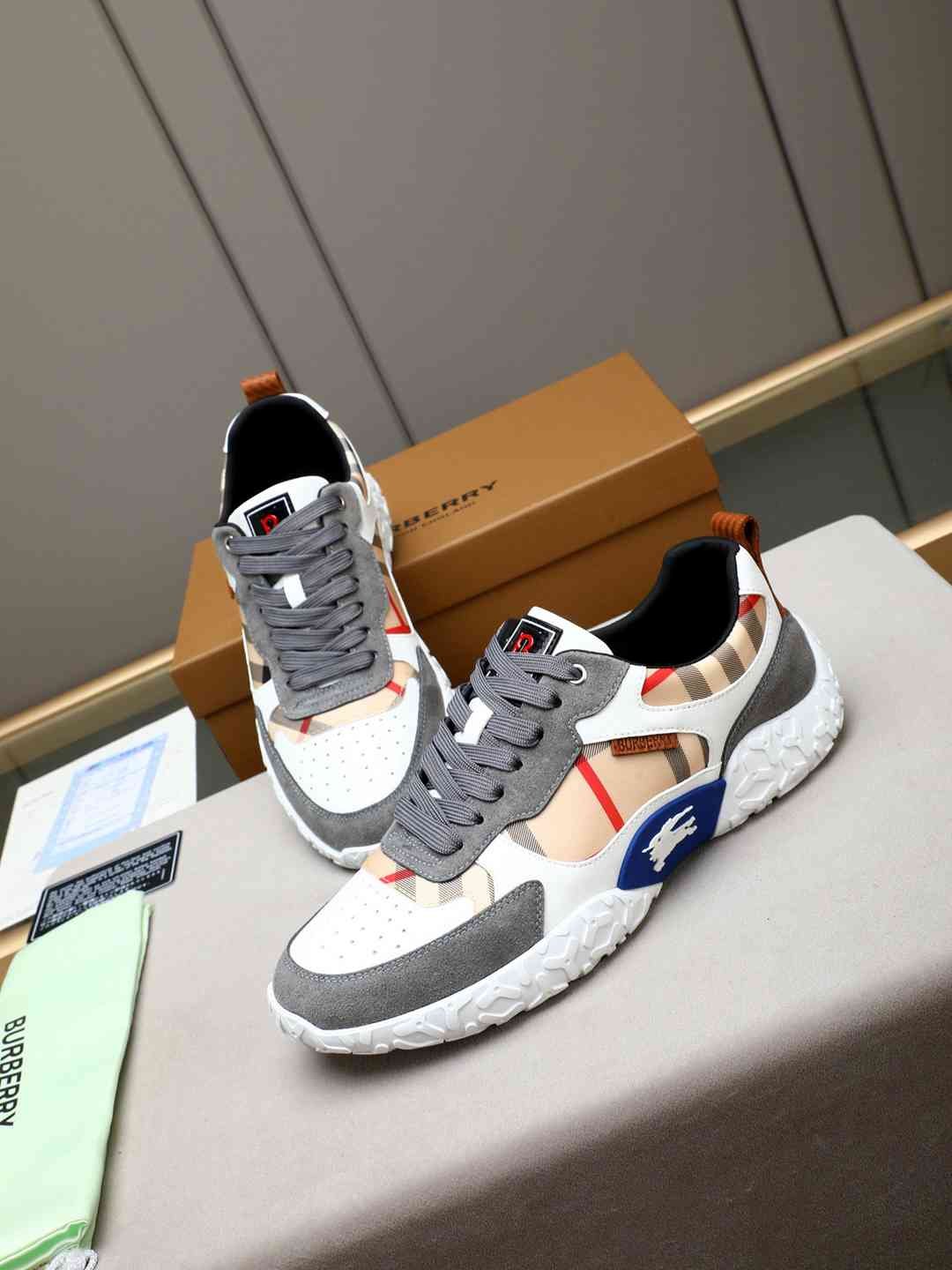 Burberry Men’s Leather Sneakers 1308230