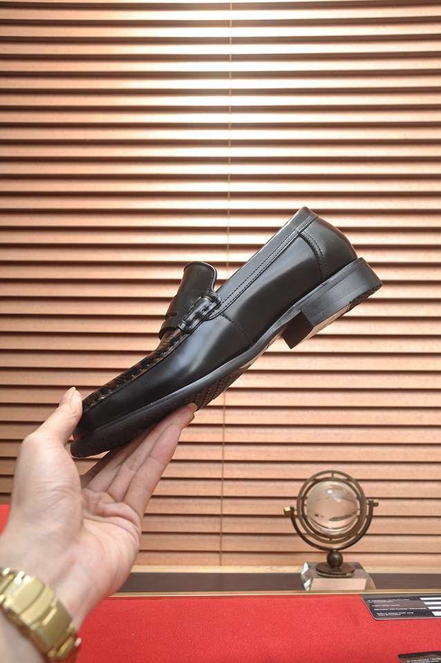 Ferragamo Leather Dress Shoes Colorway 11 1133310-11