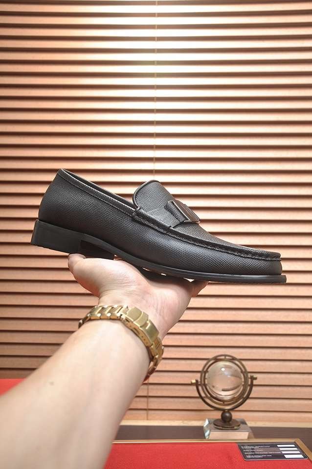 Ferragamo Leather Dress Shoes Colorway 10 1133310-10