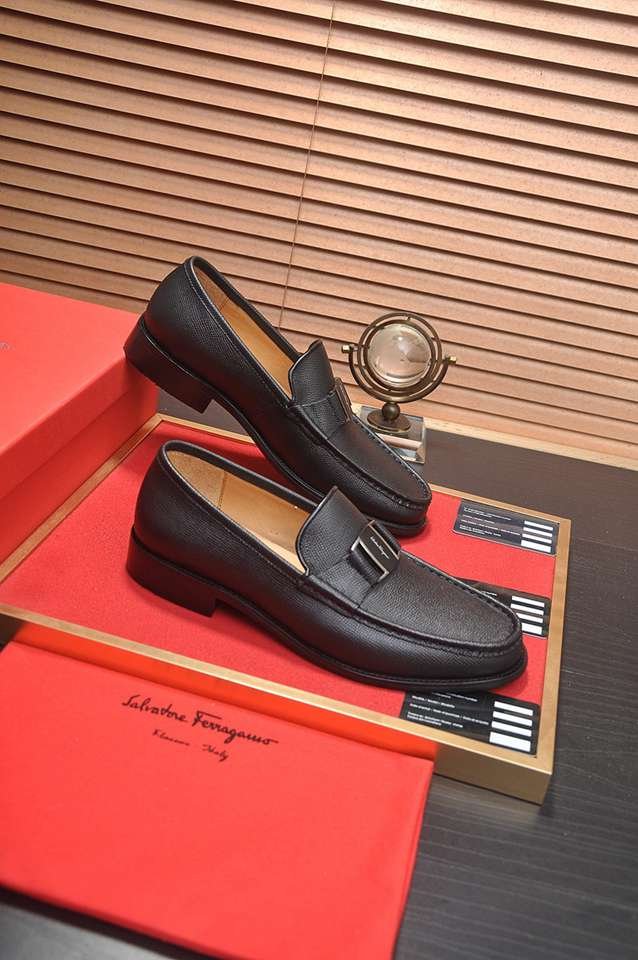 Ferragamo Leather Dress Shoes Colorway 10 1133310-10
