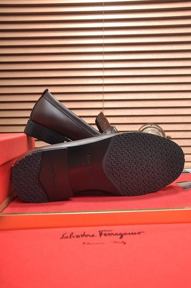 Ferragamo Leather Dress Shoes Colorway 9 1133310-9