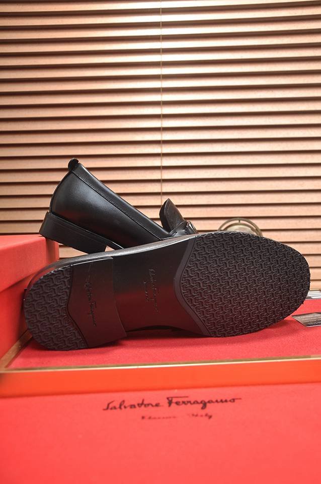 Ferragamo Leather Dress Shoes Colorway 8 1133310-8