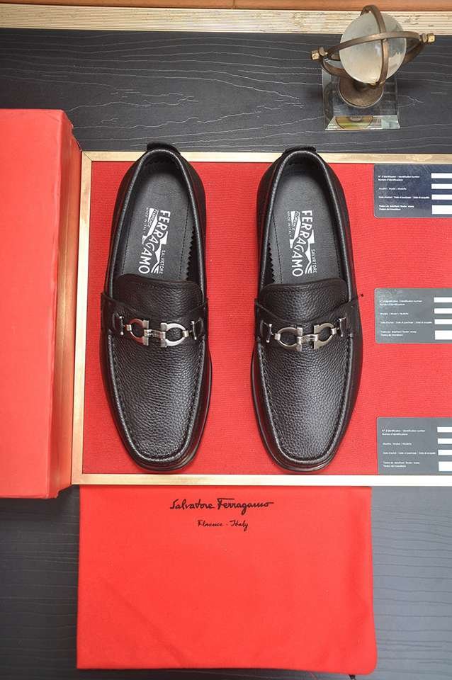 Ferragamo Leather Dress Shoes Colorway 2 1133300-2