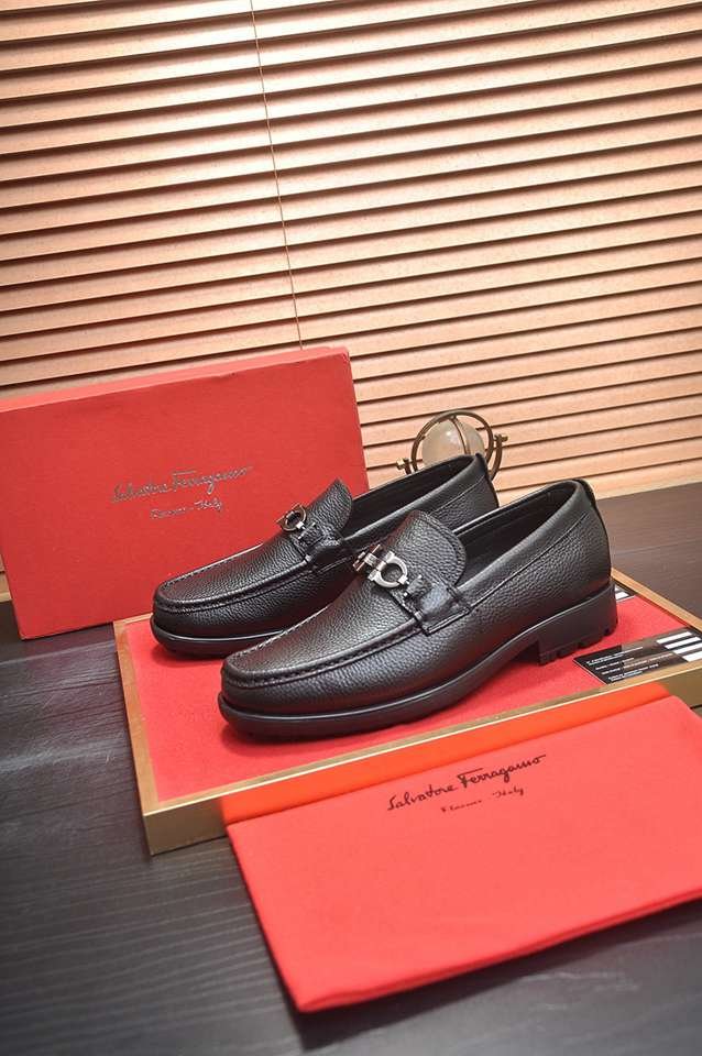Ferragamo Leather Dress Shoes Colorway 2 1133300-2