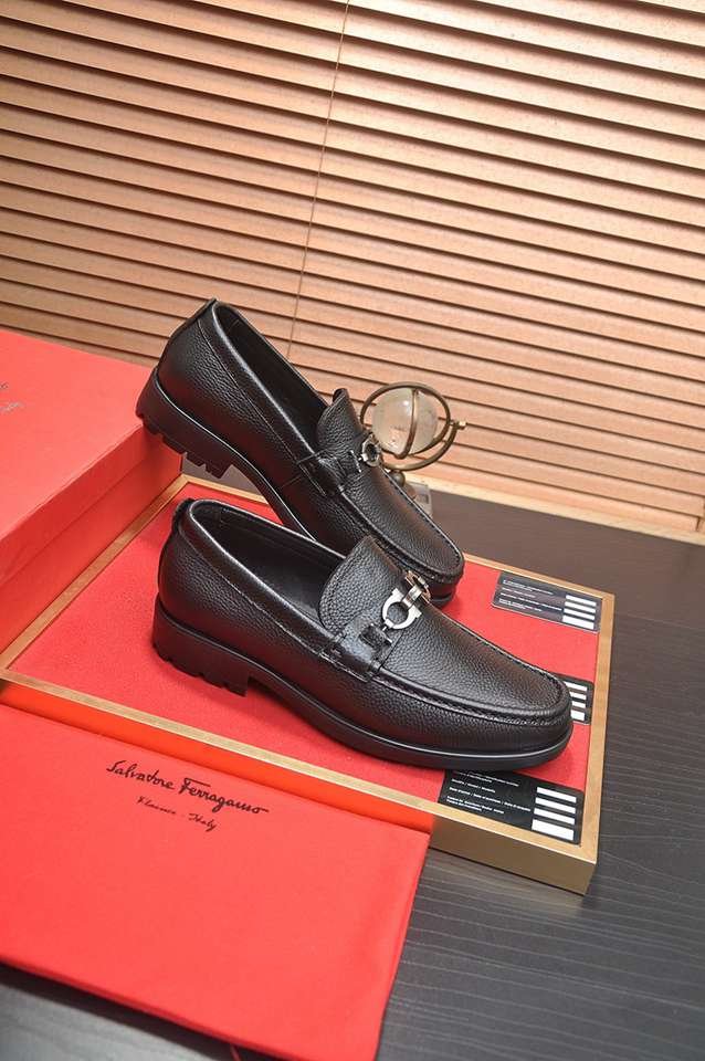 Ferragamo Leather Dress Shoes Colorway 2 1133300-2