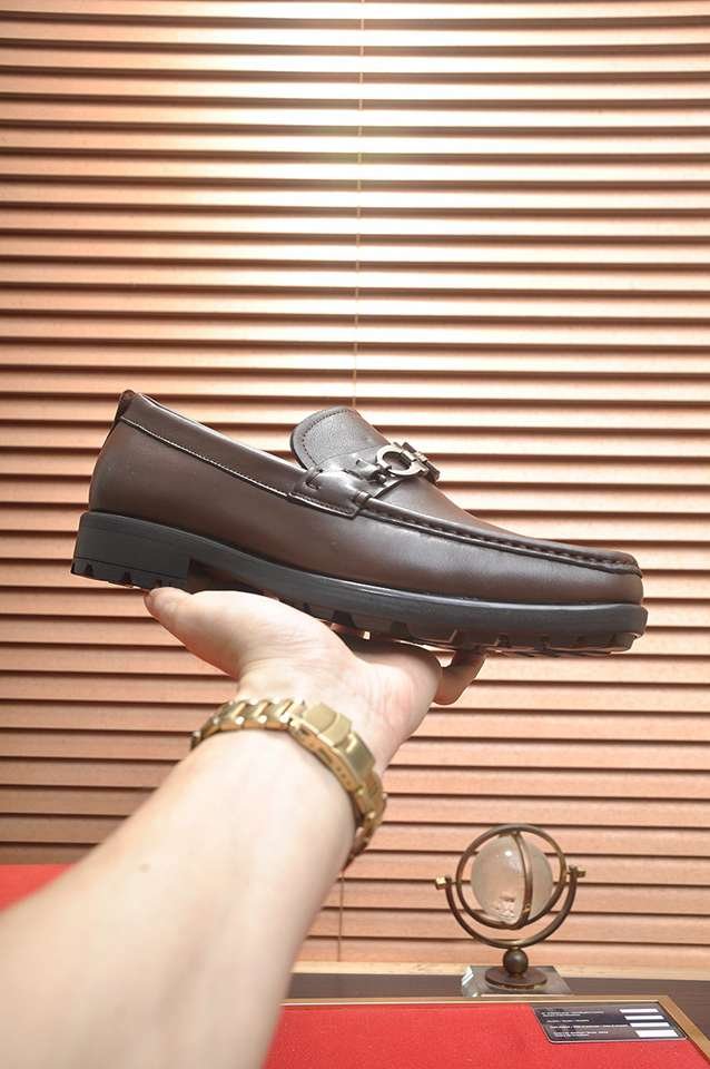 Ferragamo Leather Dress Shoes Colorway 1 1133300-1