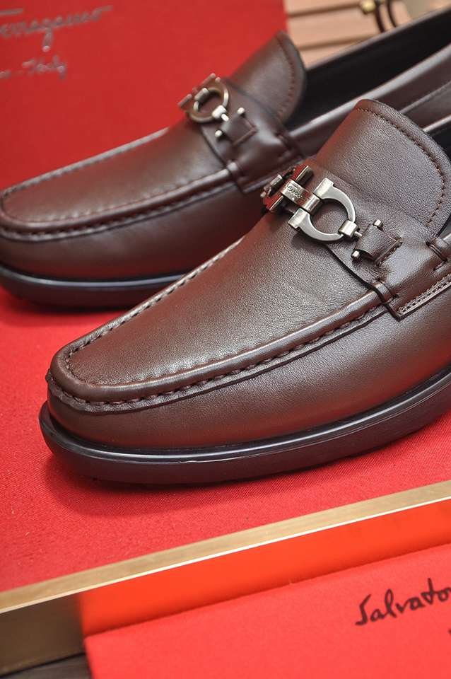 Ferragamo Leather Dress Shoes Colorway 1 1133300-1