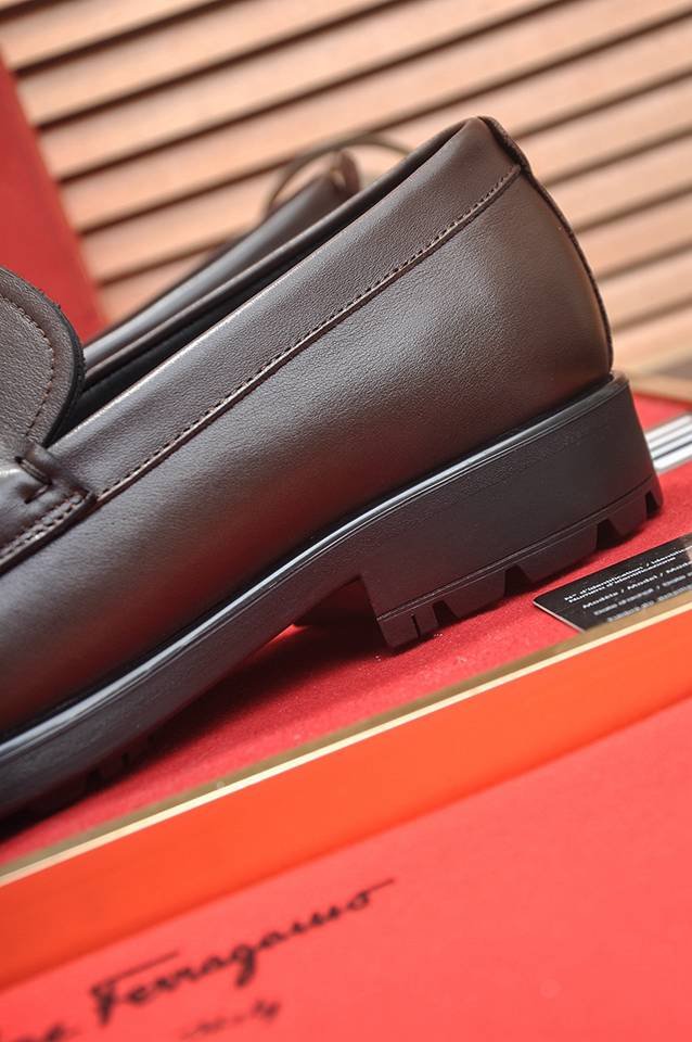 Ferragamo Leather Dress Shoes Colorway 1 1133300-1