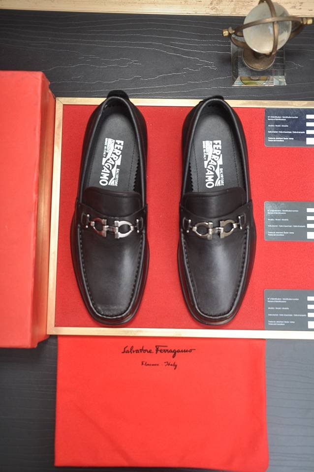 Ferragamo Leather Dress Shoes 1133300