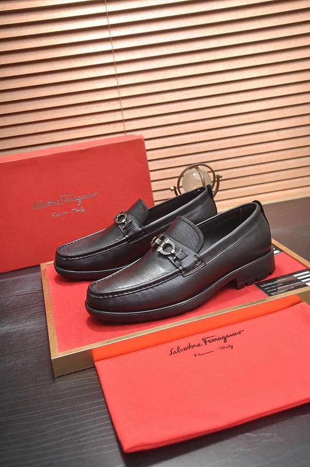 Ferragamo Leather Dress Shoes 1133300