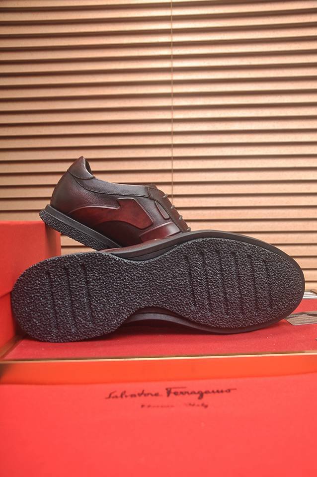 Ferragamo Men’s Calfskin leather Sneakers Colorway 4 1133310-4