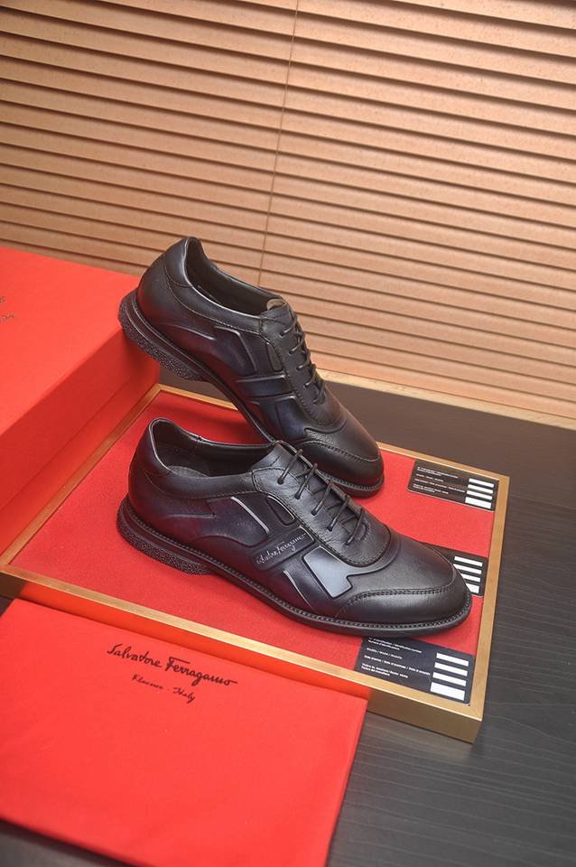 Ferragamo Men’s Calfskin leather Sneakers Colorway 3 1133310-3