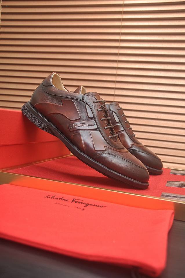 Ferragamo Men’s Calfskin leather Sneakers Colorway 2 1133310-2