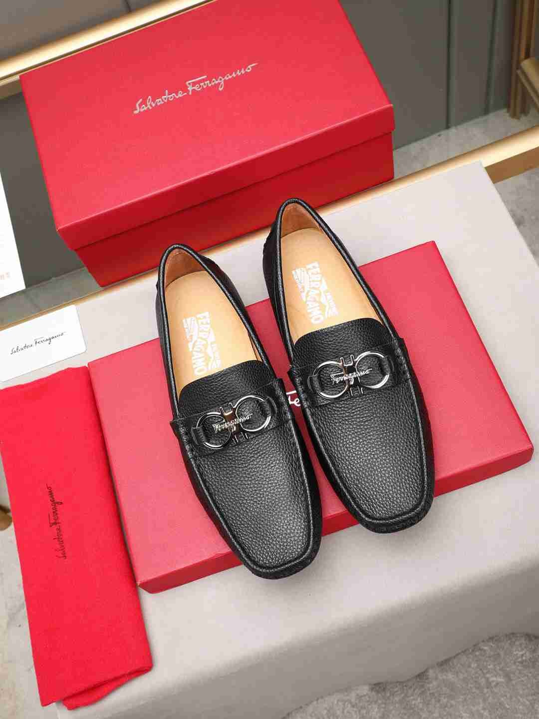 Ferragamo Leather Sneakers Colorway 2 1308220-2