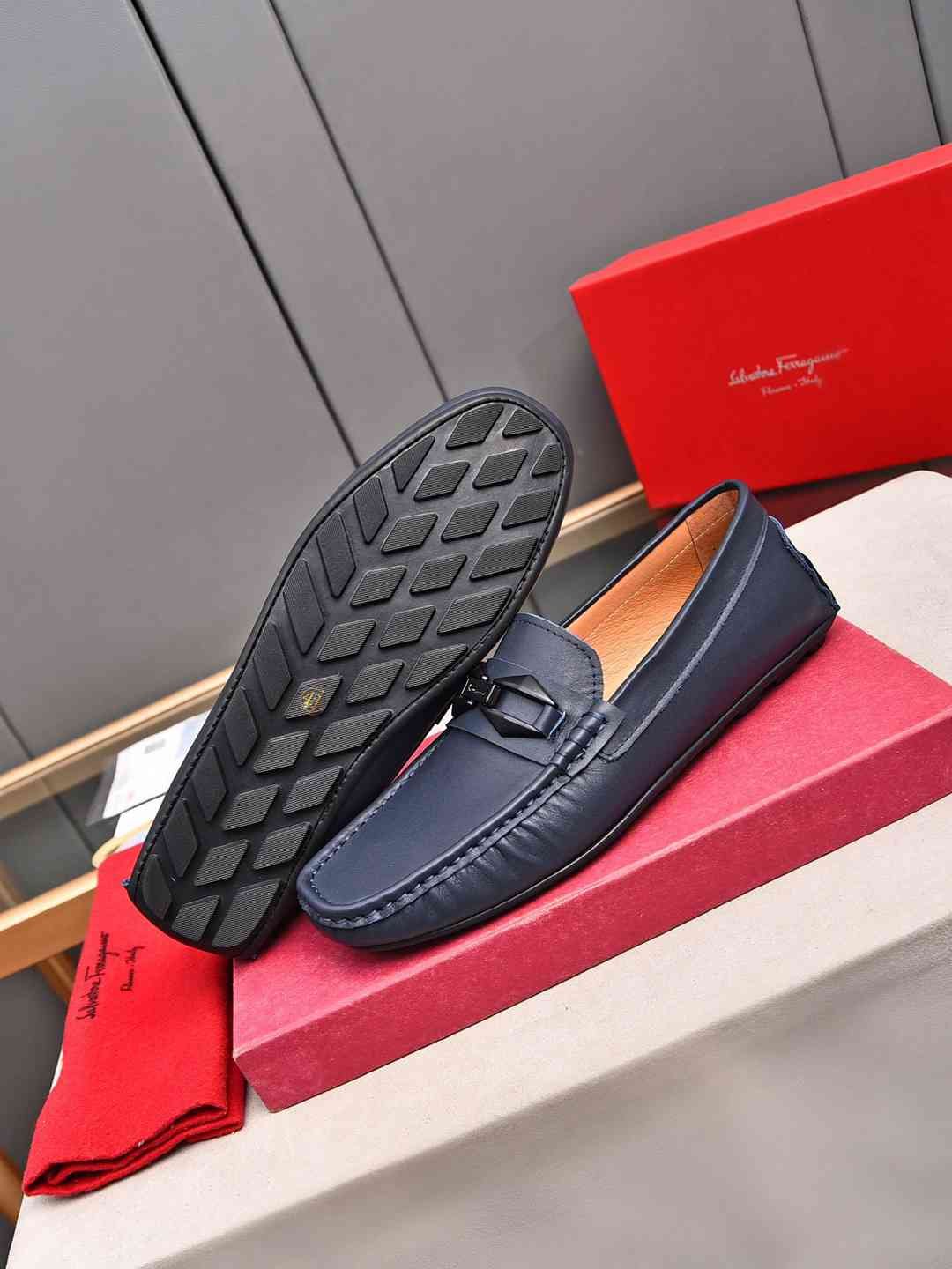 Ferragamo Leather Sneakers Colorway 1 1308220-1