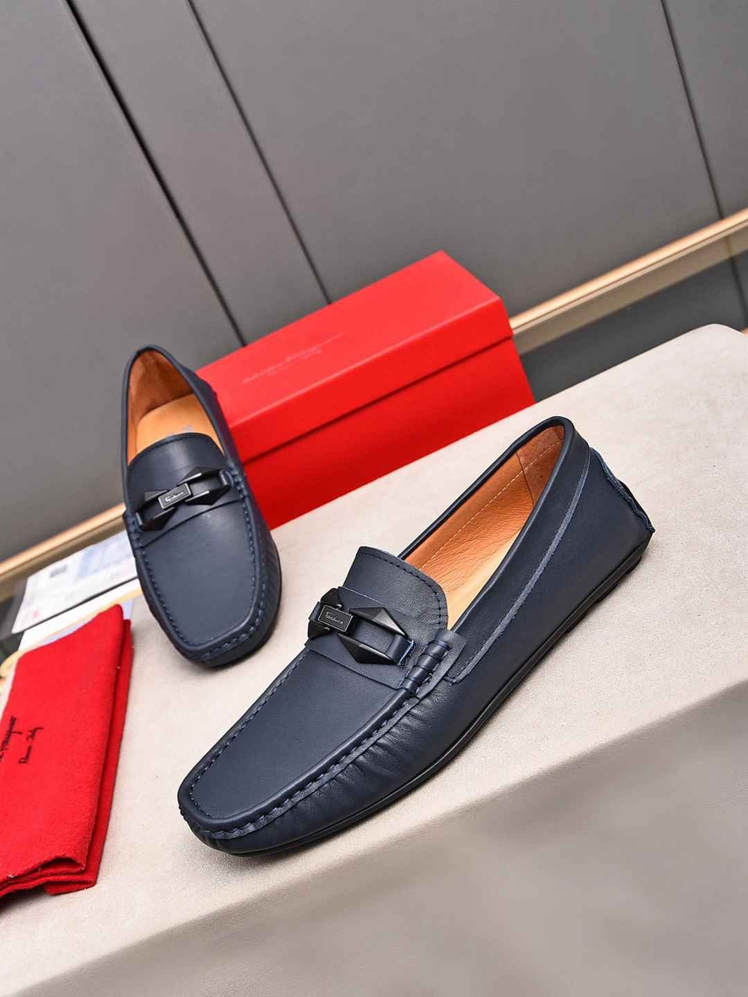 Ferragamo Leather Sneakers Colorway 1 1308220-1