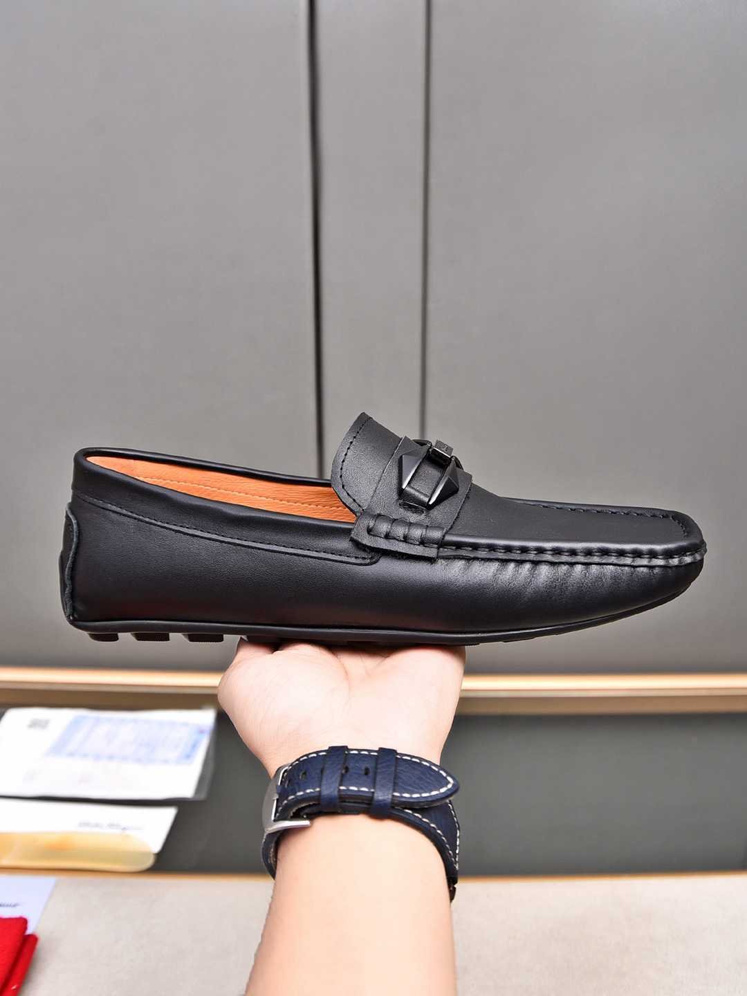 Ferragamo Leather Sneakers 1308220