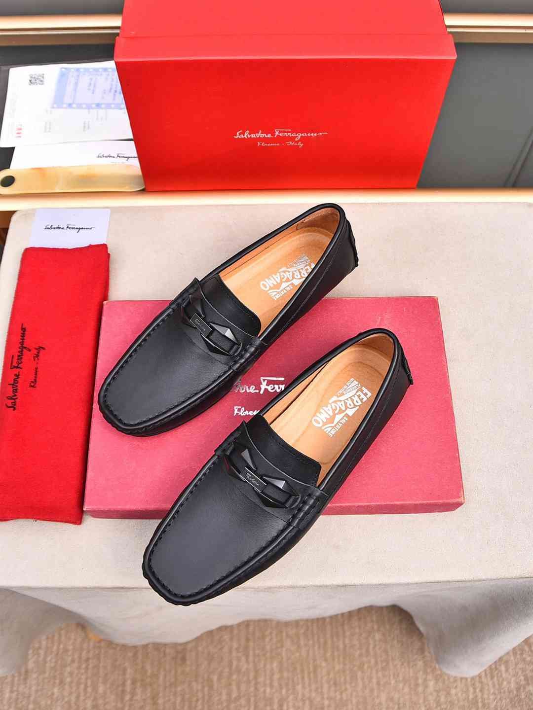 Ferragamo Leather Sneakers 1308220