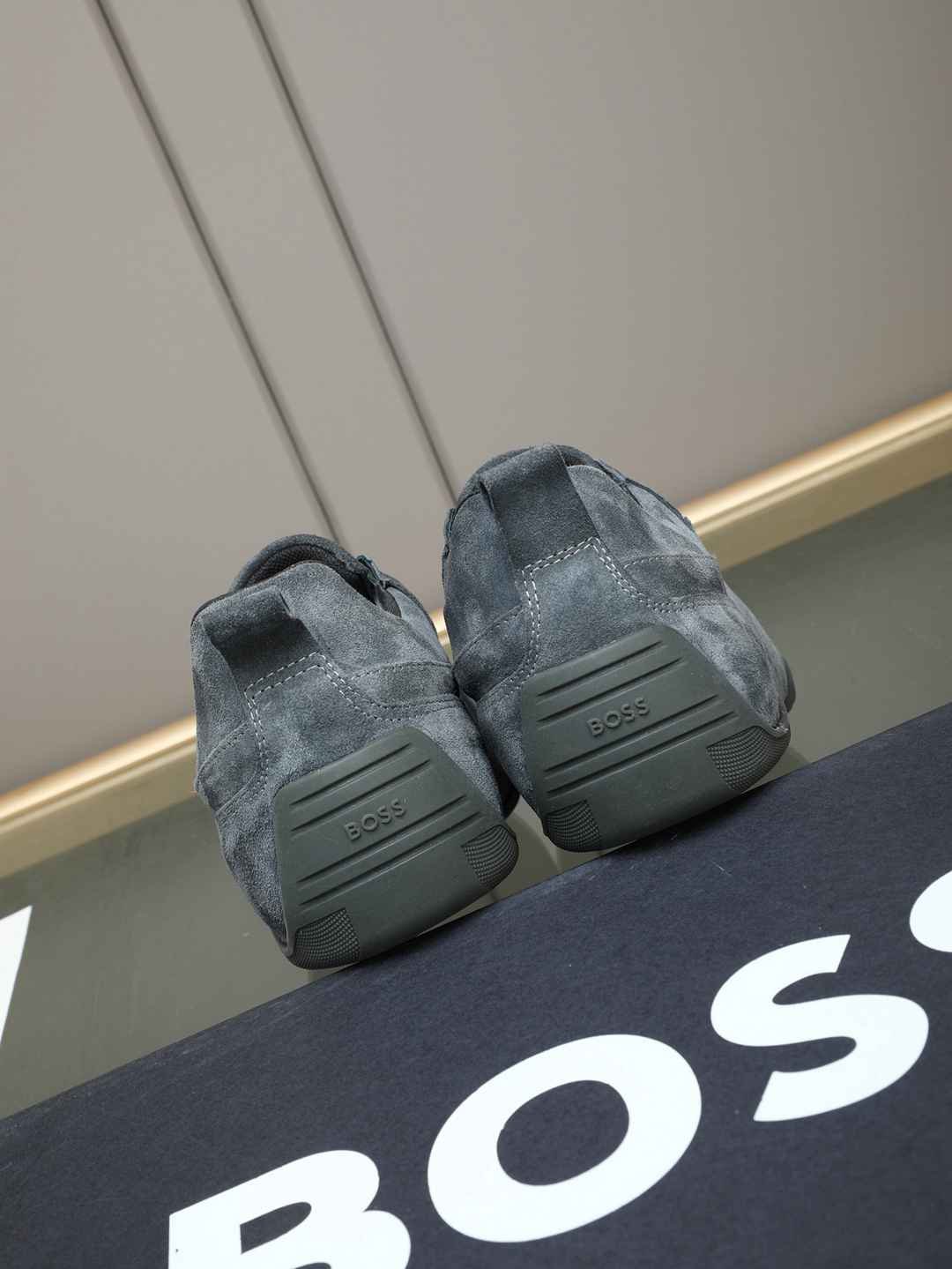 Boss Men’s Leather Casual Sneakers Colorway 17 1308250-17