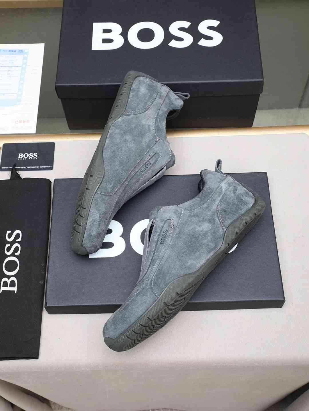 Boss Men’s Leather Casual Sneakers Colorway 17 1308250-17