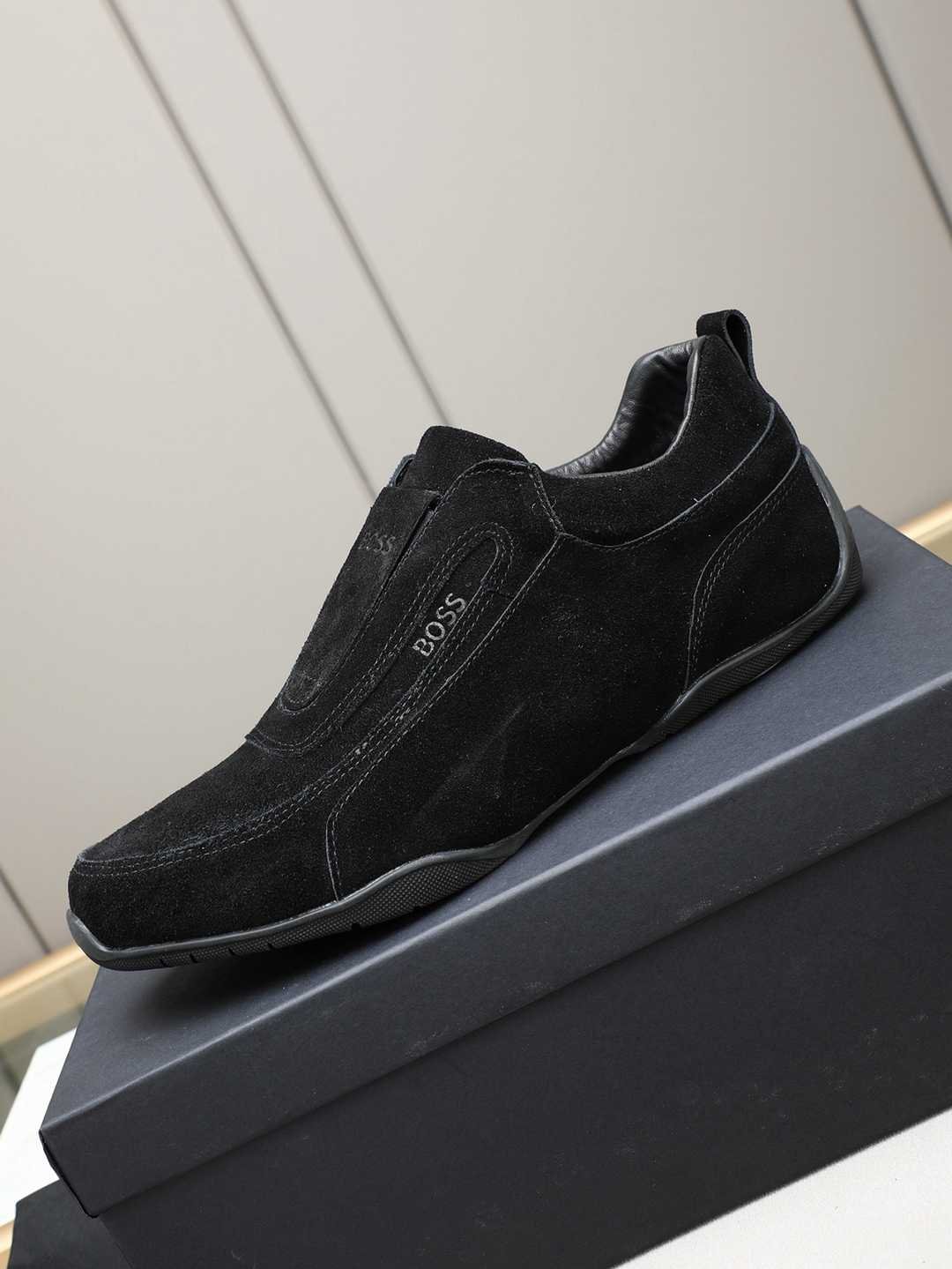Boss Men’s Leather Casual Sneakers Colorway 14 1308250-14