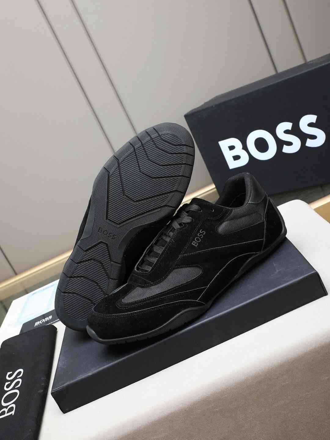 Boss Men’s Leather Casual Sneakers Colorway 11 1308250-11