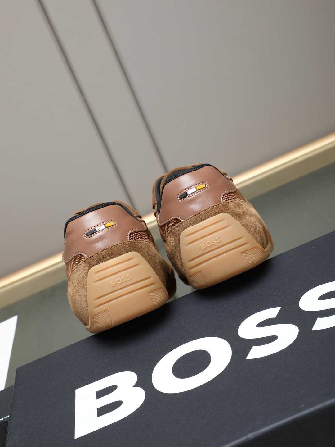 Boss Men’s Leather Casual Sneakers Colorway 9 1308250-9
