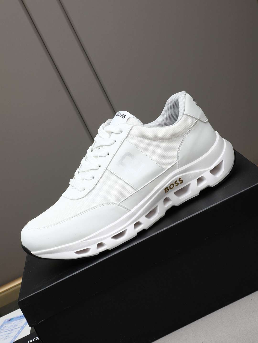 Boss B0SS Designer Sneakers Colorway 4 1308250-4