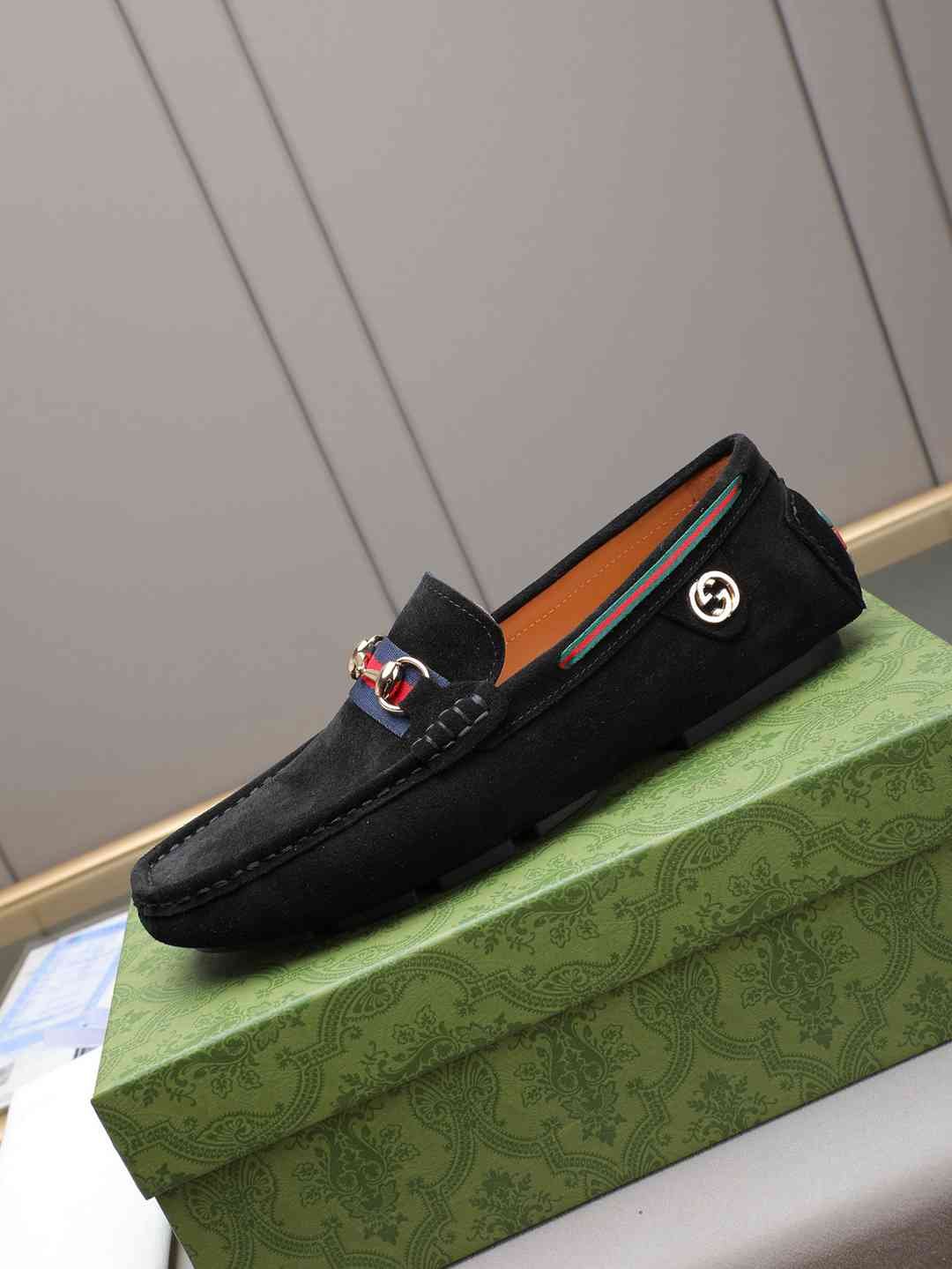 Dolce & Gabbana DG Sneakers Colorway 3 1308220-3