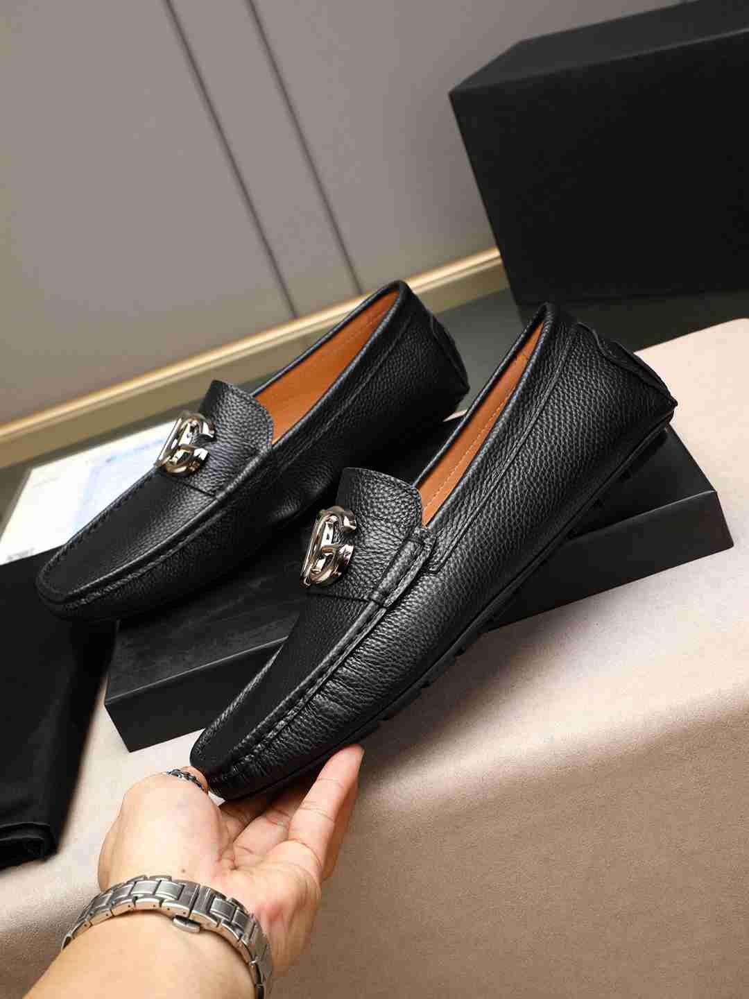 Dolce & Gabbana DG Sneakers Colorway 2 1308220-2