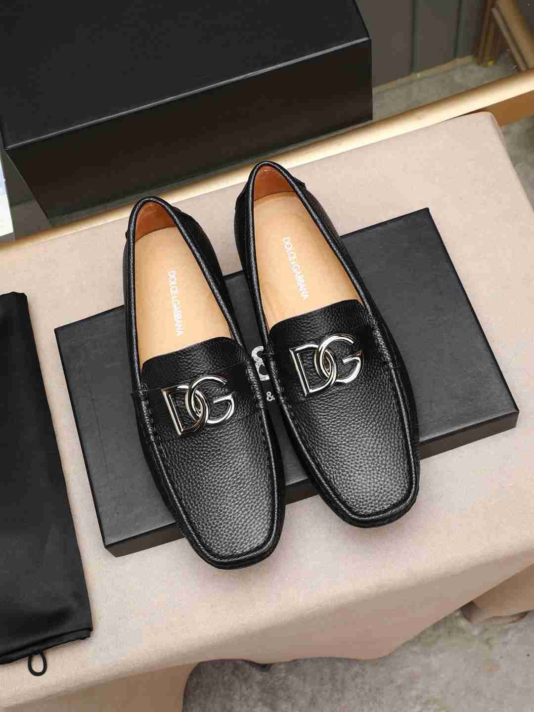 Dolce & Gabbana DG Sneakers Colorway 2 1308220-2
