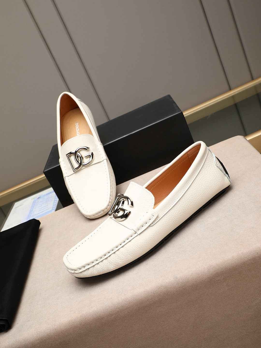 Dolce & Gabbana DG Sneakers Colorway 1 1308220-1