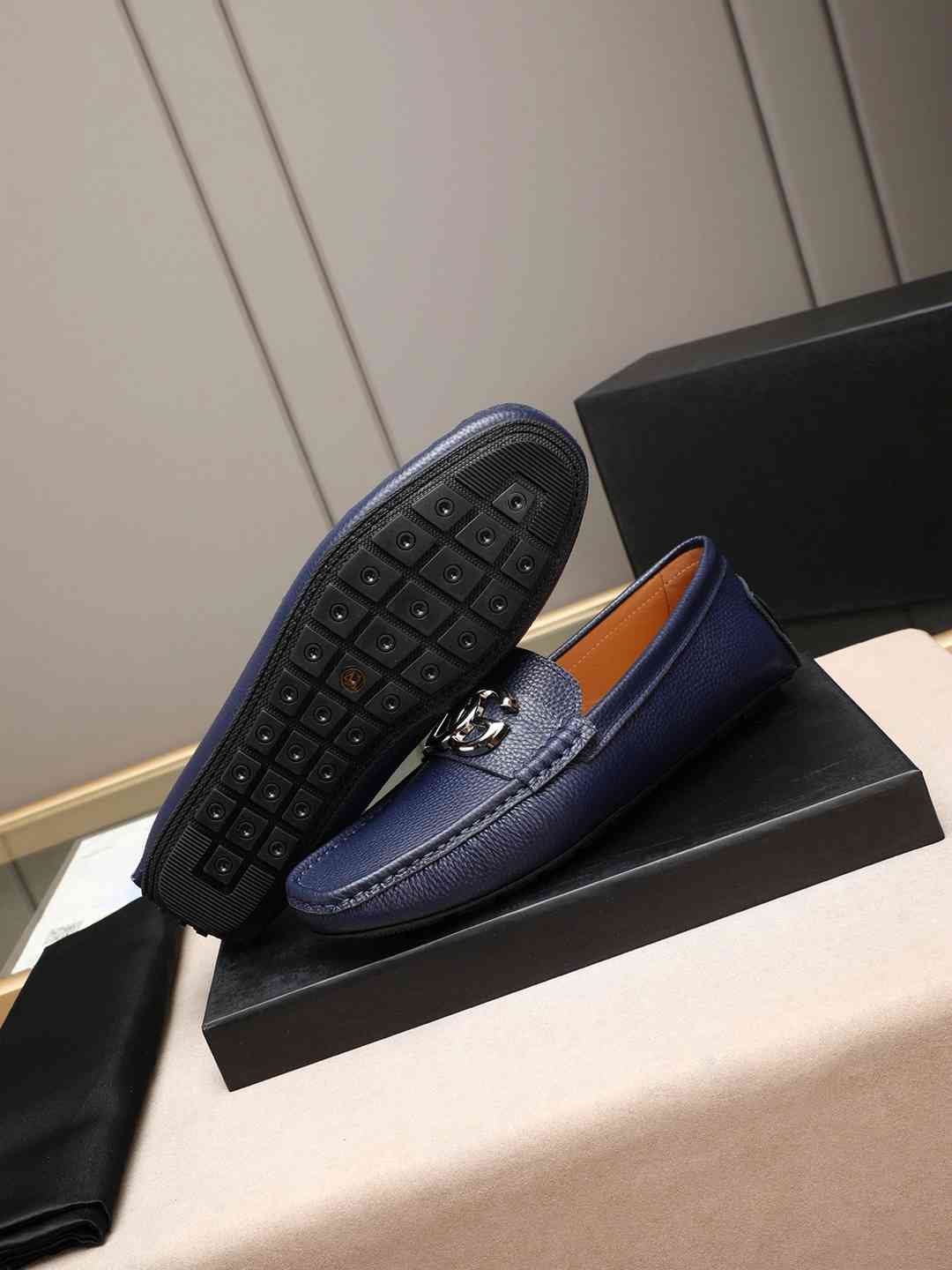 Dolce & Gabbana DG Sneakers 1308220