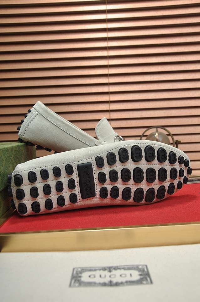 Gucci Leather Sneakers Colorway 6 1133230-6