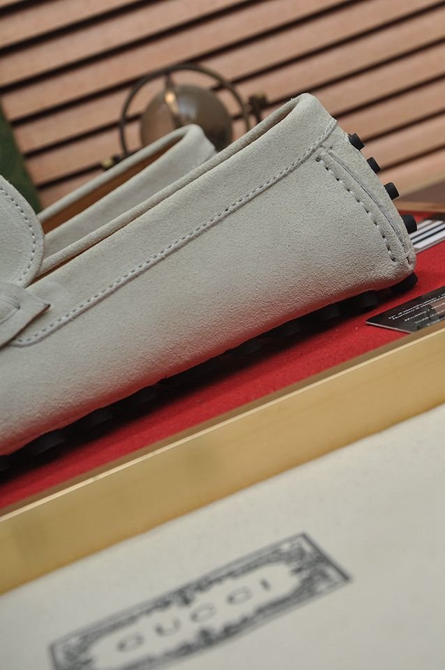 Gucci Leather Sneakers Colorway 6 1133230-6